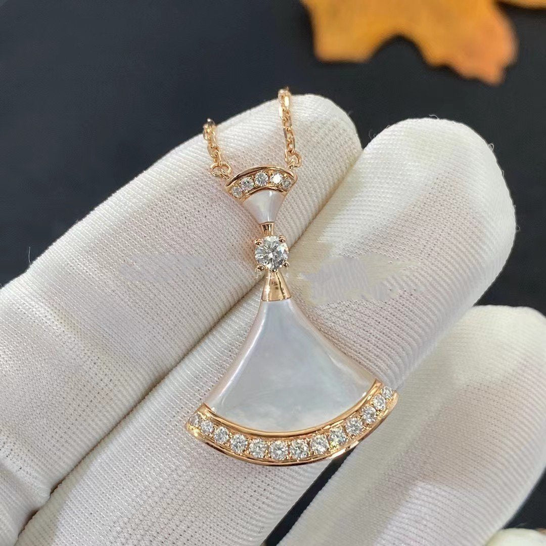 [BLUE TEARS]DREAM NECKLACE MOP PINK GOLD DIAMOND
