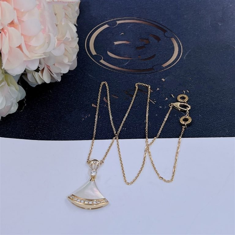 [BLUE TEARS]DREAM NECKLACE MOP GOLD DIAMOND