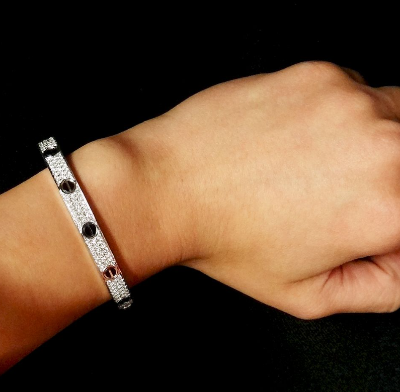 [BLUE TEARS]LOVE BRACELET 6.1MM DIAMOND-PAVED CERAMIC