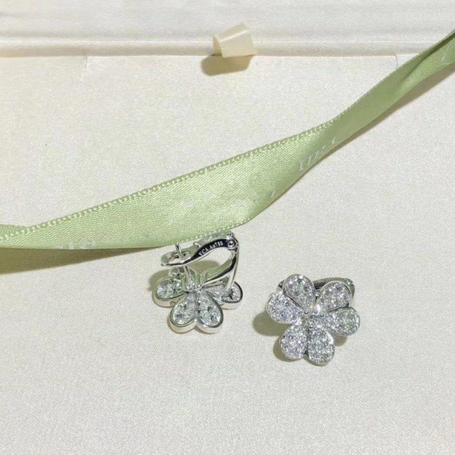[BLUE TEARS]FRIVOLE SILVER FLOWER DIAMOND EARRINGS