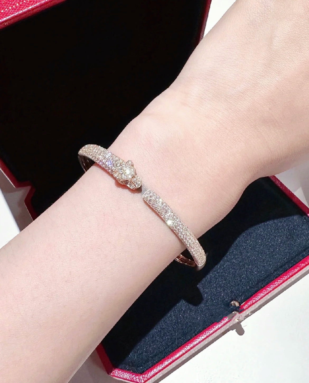 [BLUE TEARS]PANTHERE FULL DIAMOND OPEN BRACELET