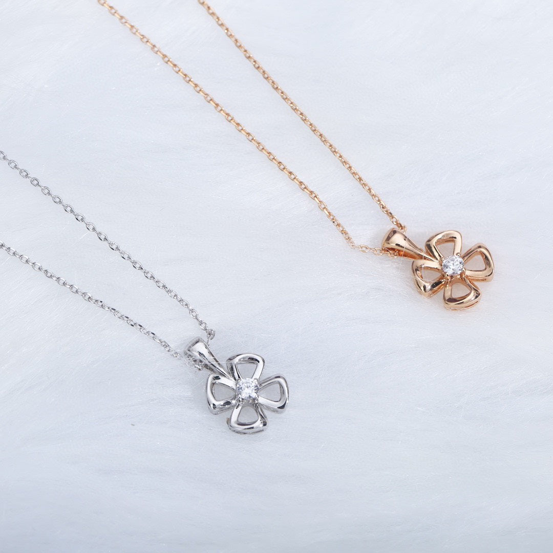 [BLUE TEARS]FIOREVER NECKLACE DIAMOND CENTER