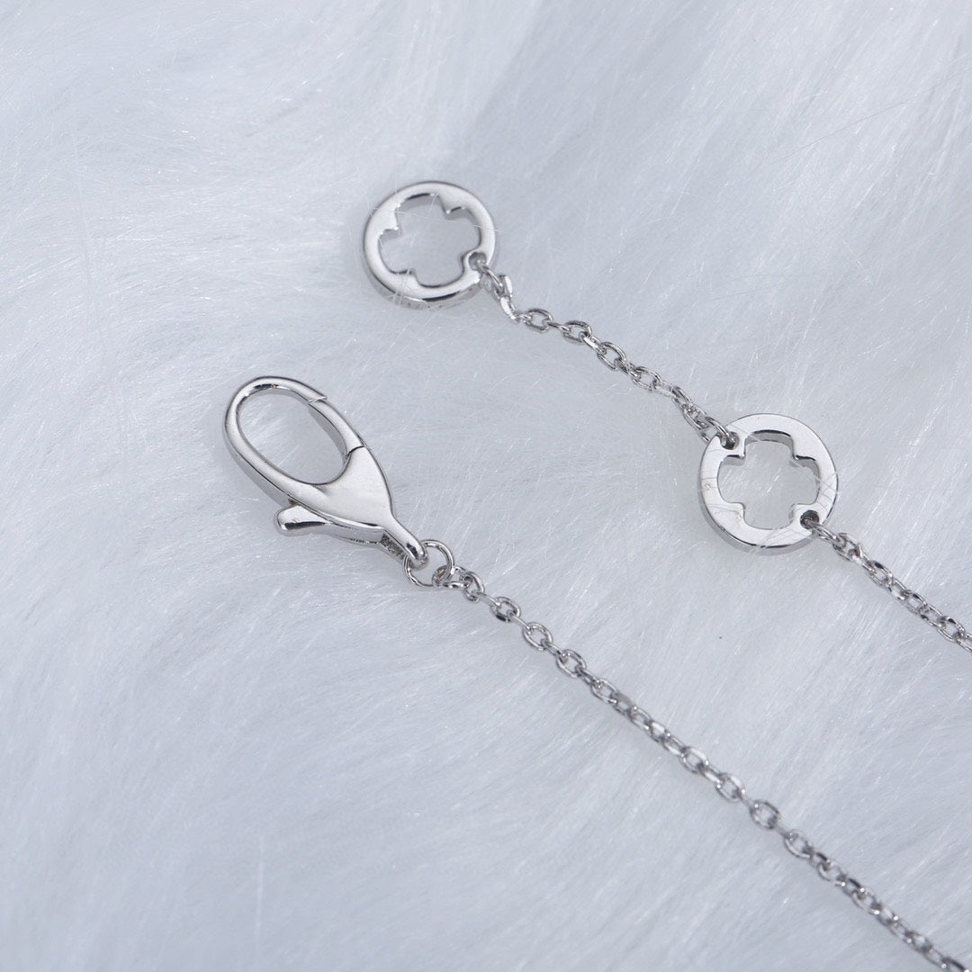 [BLUE TEARS]FIOREVER NECKLACE DIAMOND CENTER