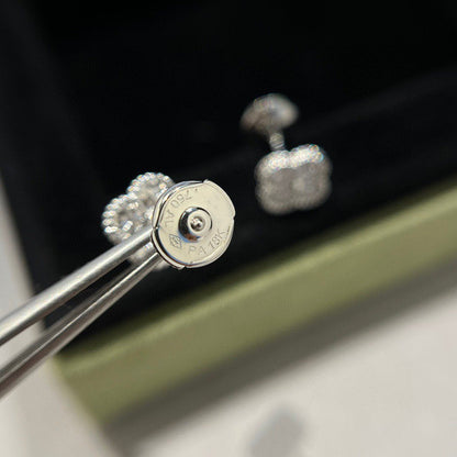 [BLUE TEARS]CLOVER MINI DIAMOND STUD EARRINGS