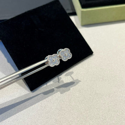 [BLUE TEARS]CLOVER MINI DIAMOND STUD EARRINGS